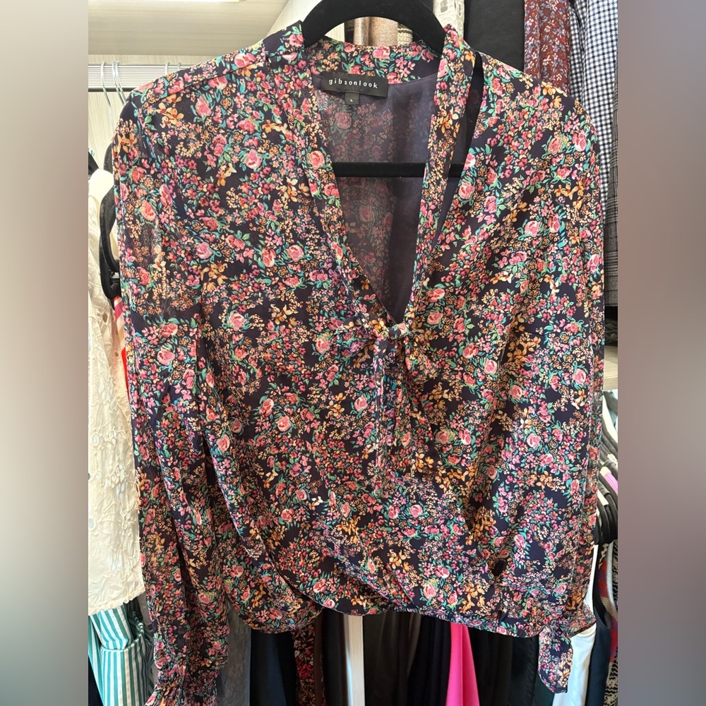 GibsonLook blouse- size L